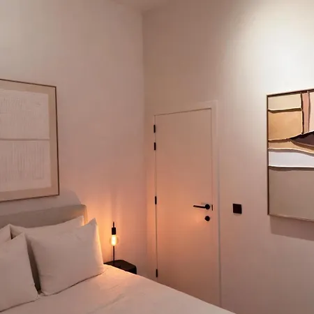 Cosy 2-room For 4 Guests Near Sint-pieters Station, And Close To The Centre Apartment Ghent