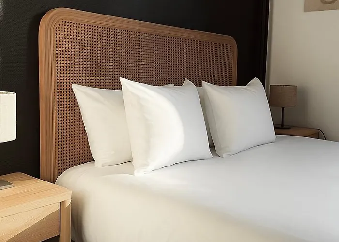 Cosy 2-room For 4 Guests Near Sint-pieters Station, And Close To The Centre Ghent