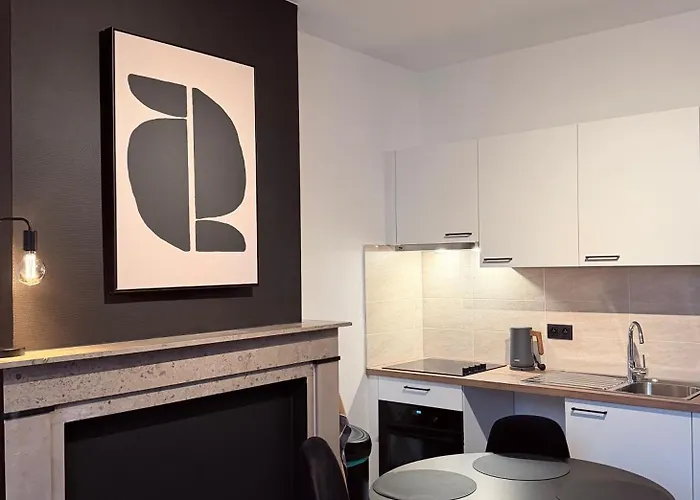 Cosy 2-room For 4 Guests Near Sint-pieters Station, And Close To The Centre Apartment