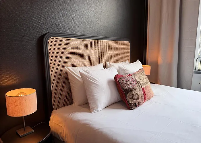 Cosy 2-room For 4 Guests Near Sint-pieters Station, And Close To The Centre Apartment Ghent